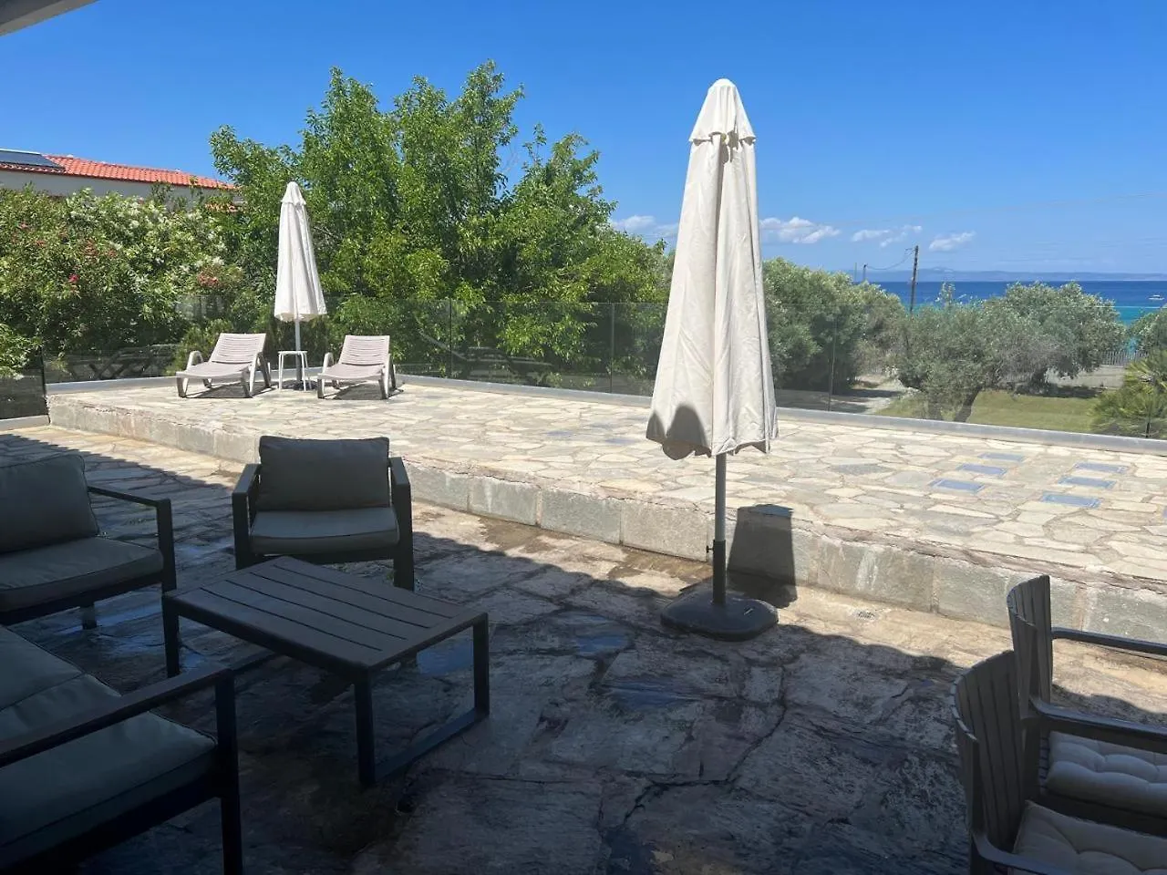 Villa Sonora - Beachfront, Amazing Garden, Panoramic Sea View Polychrono Grecia
